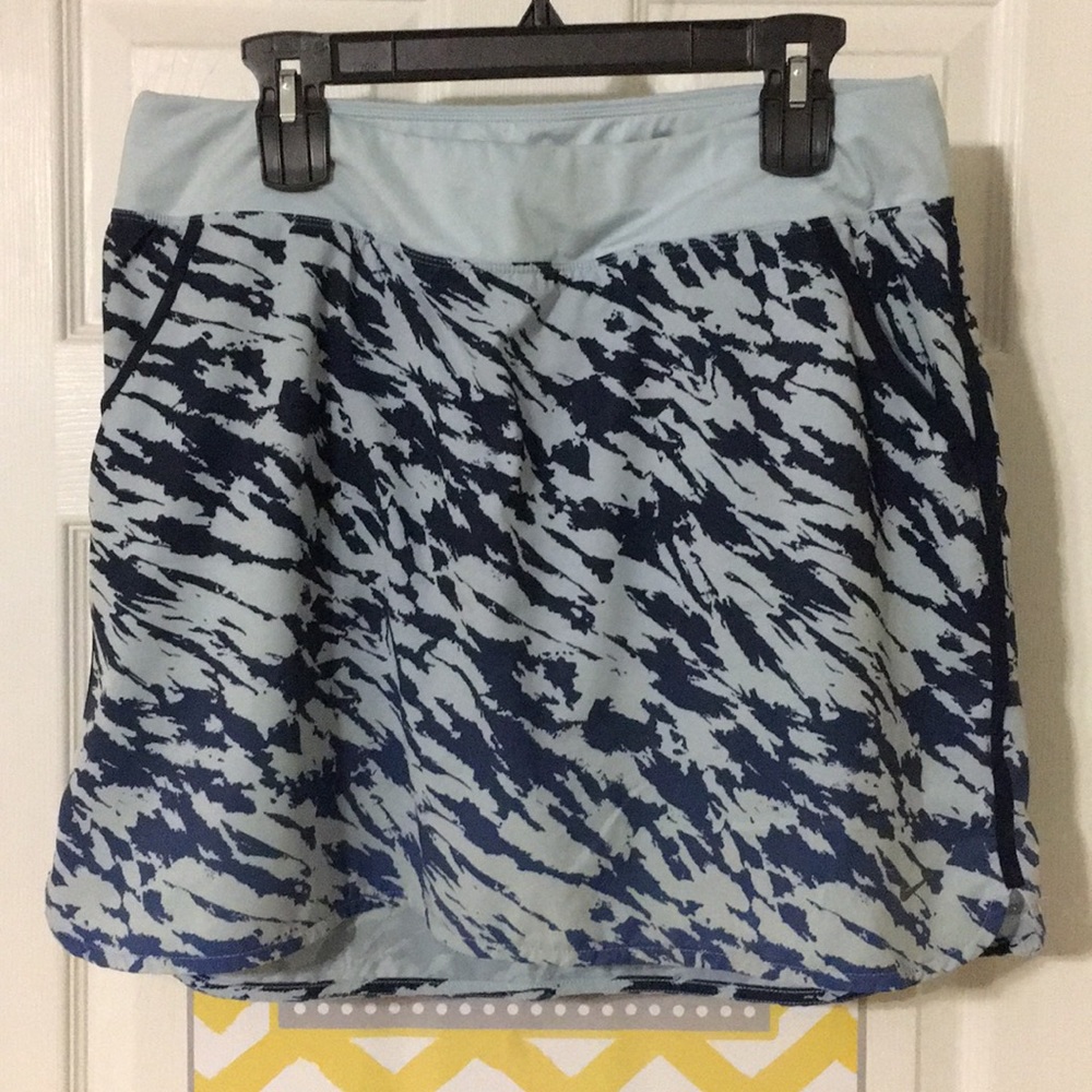 Nike golf skort size large